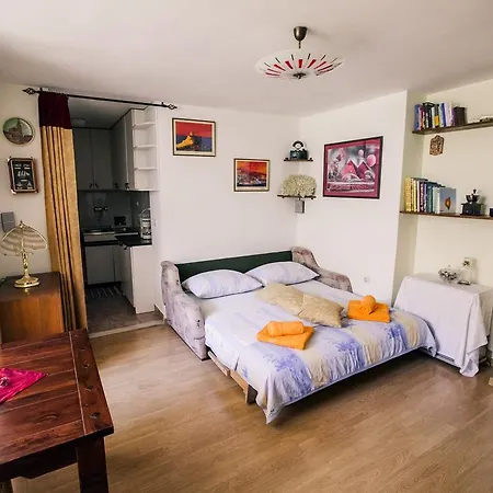 Apartment Mandalinski Split